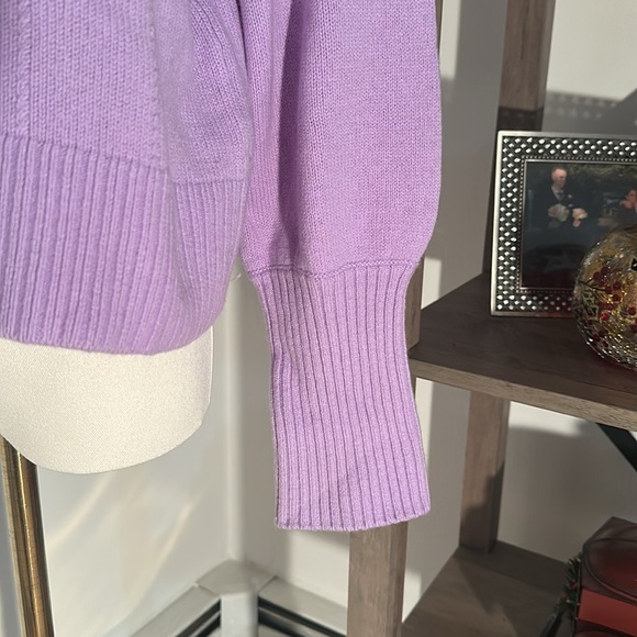 Sylvie Cropped Sweater - Picture 10 of 13